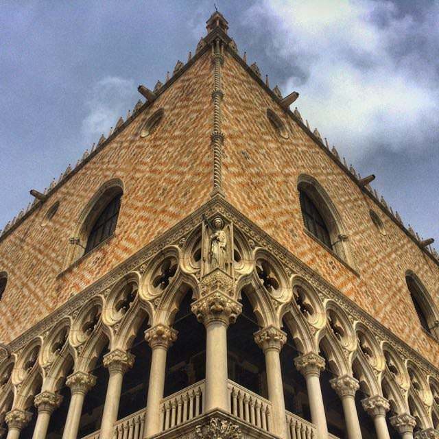 Doge Palace from the side view