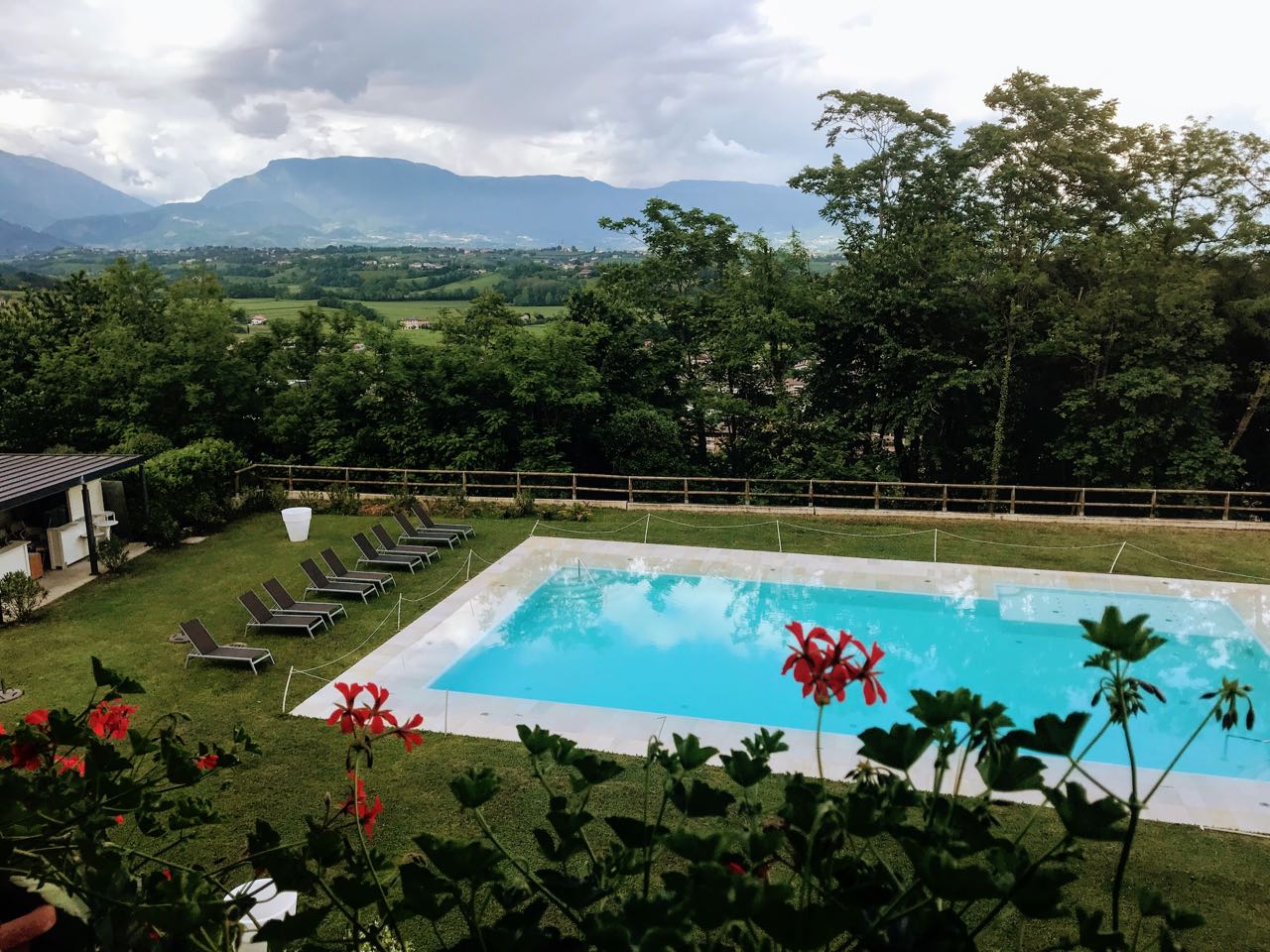 Swimming pool in Conegliano at Relais Le Betulle hotel.