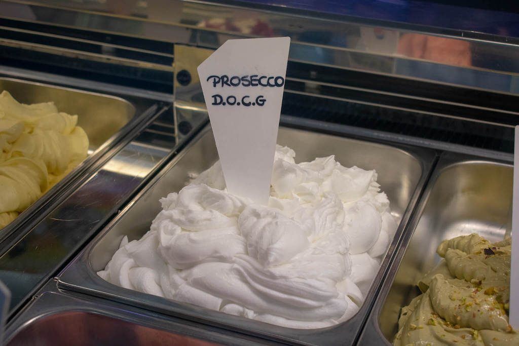 Prosecco DOCG gelato.