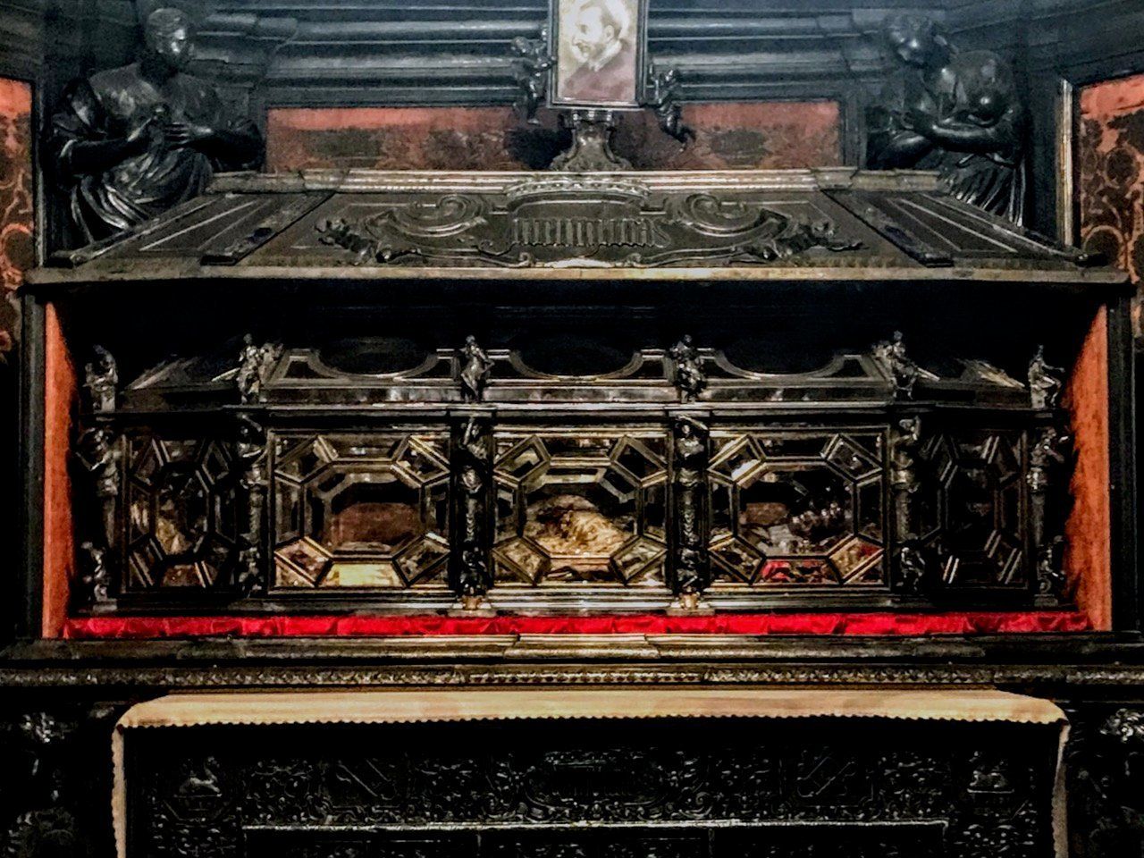 Duomo Crypt Crystal Coffin with body inside Milan Duomo