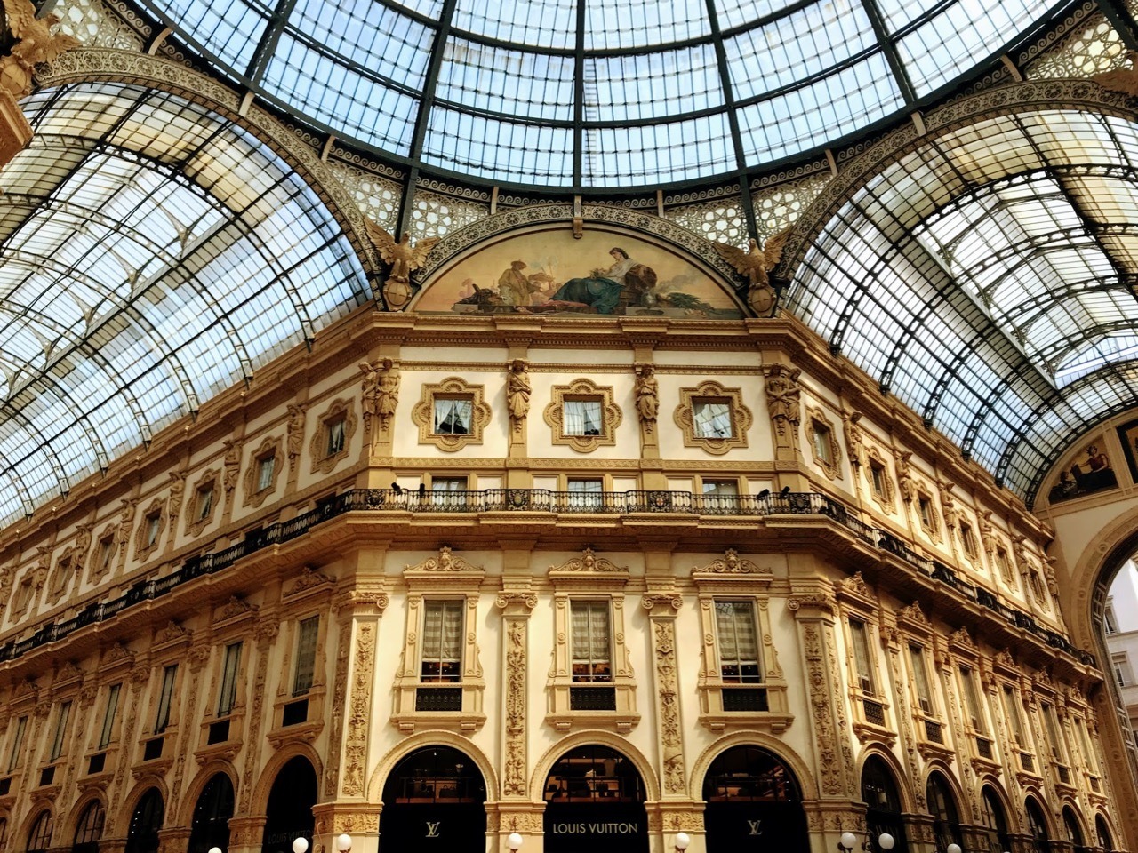 orante interior and glass roof in Galleria Vittorio Emanuele II